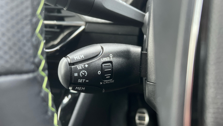 Peugeot 208 1.2 PureTech 100 GT 5dr Petrol Hatchback